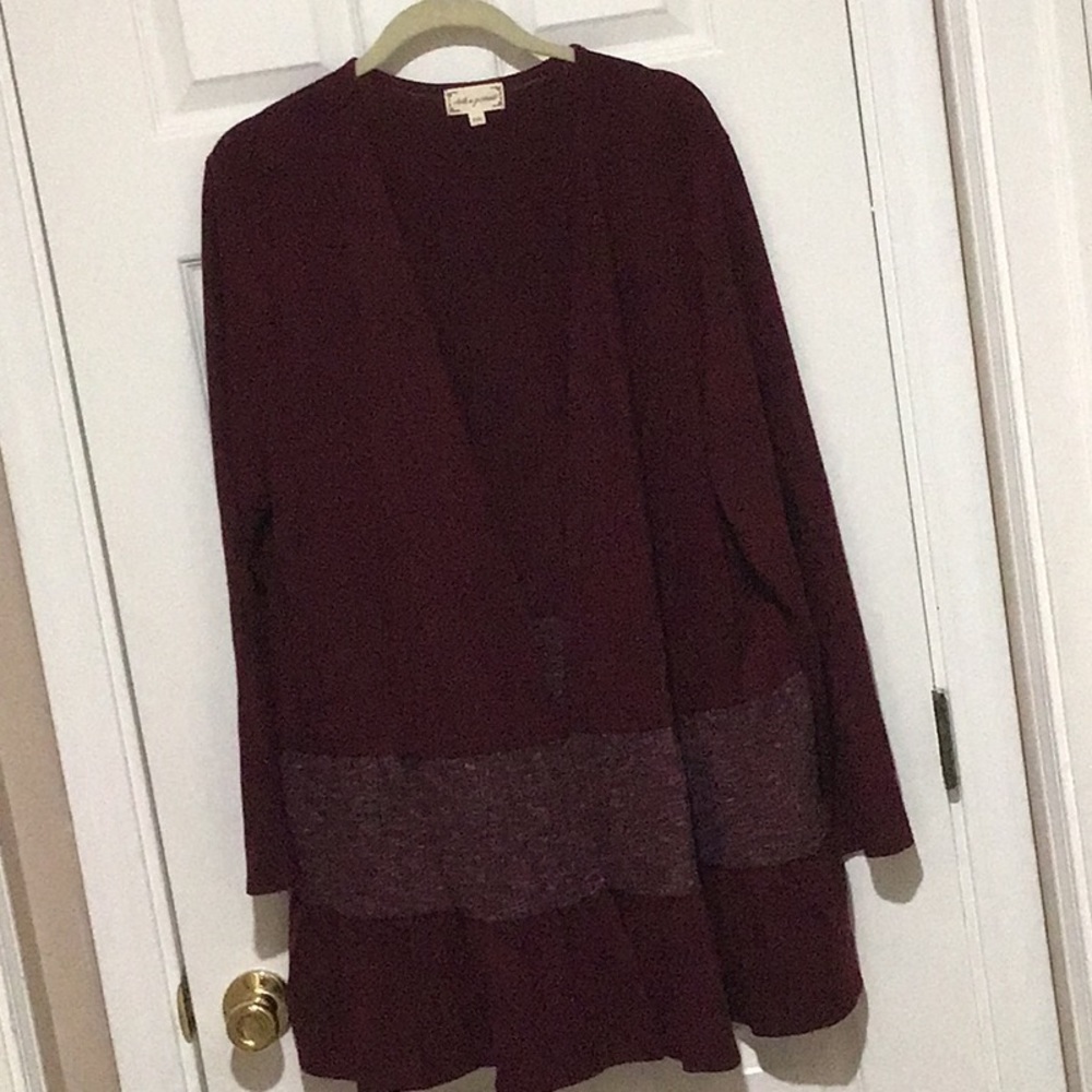 Cardigan ruffle bottom